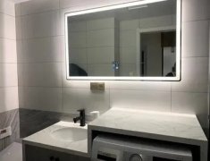 华宇代理安装浴室镜方法及卫浴镜的妙用